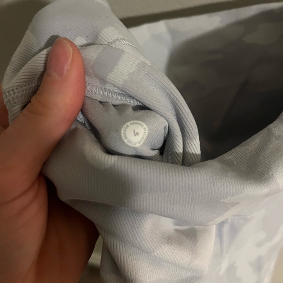 Lululemon Wunder Under HR 25" Tight Incognito Camo Jacquard size 4 - Picture 4 of 4